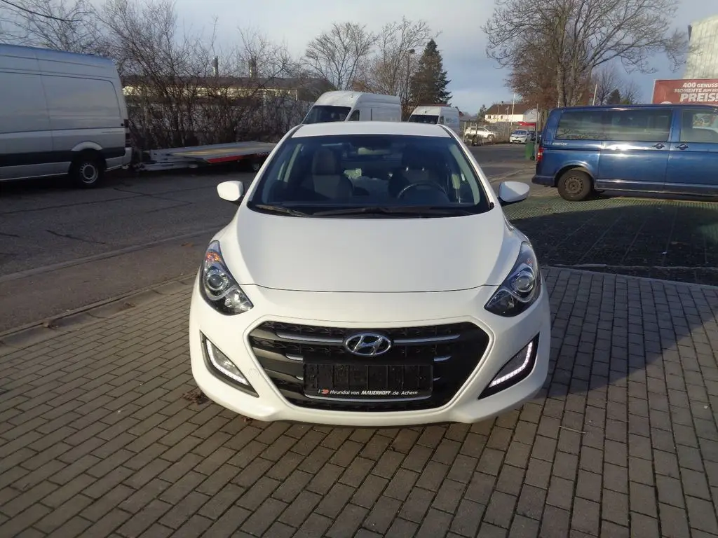 Photo 1 : Hyundai I30 2016 Petrol