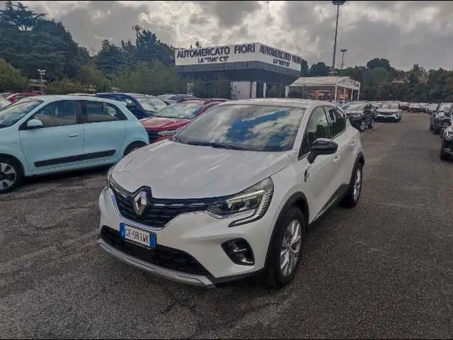 Photo 1 : Renault Captur 2021 Petrol