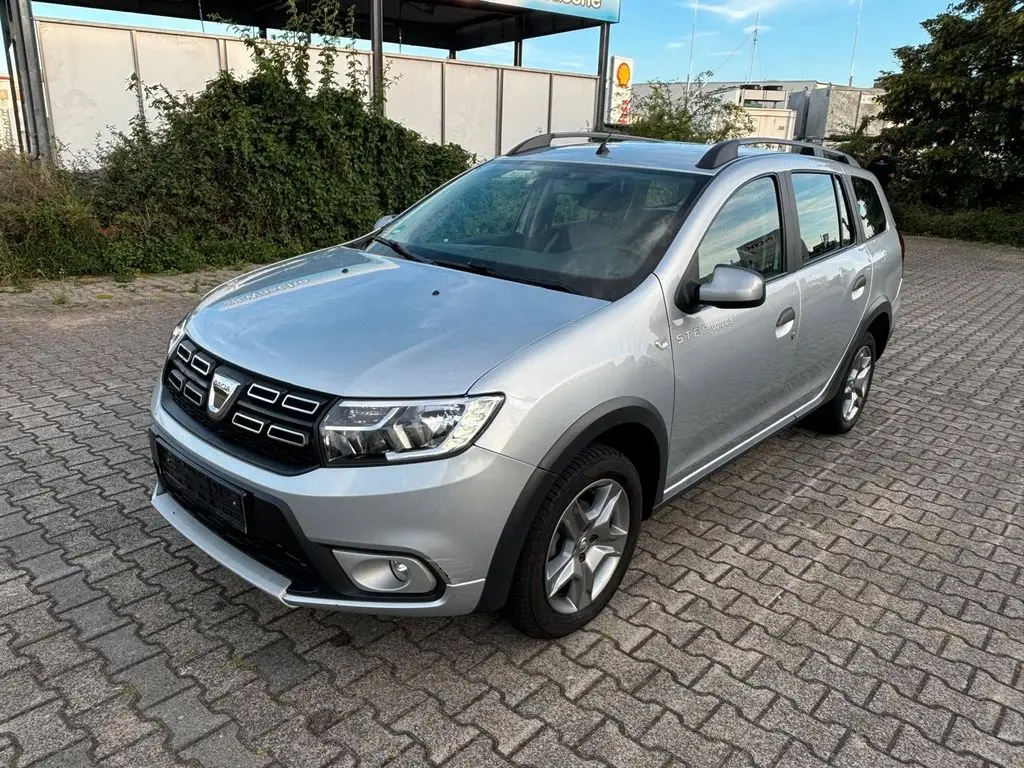 Photo 1 : Dacia Logan 2020 Essence