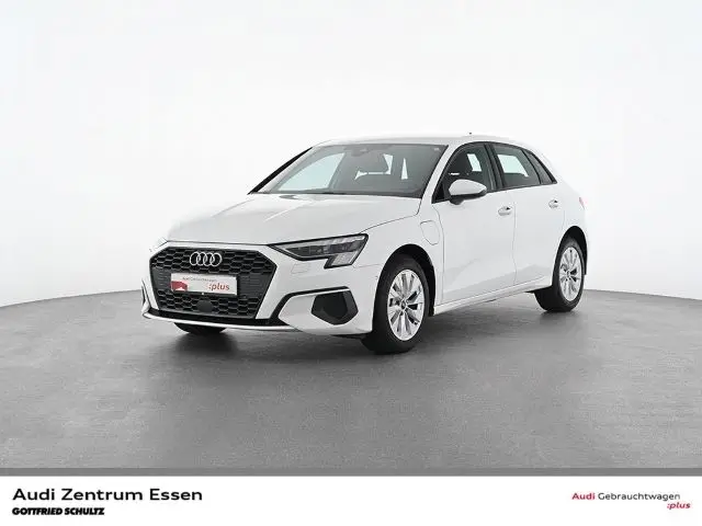 Photo 1 : Audi A3 2022 Hybrid