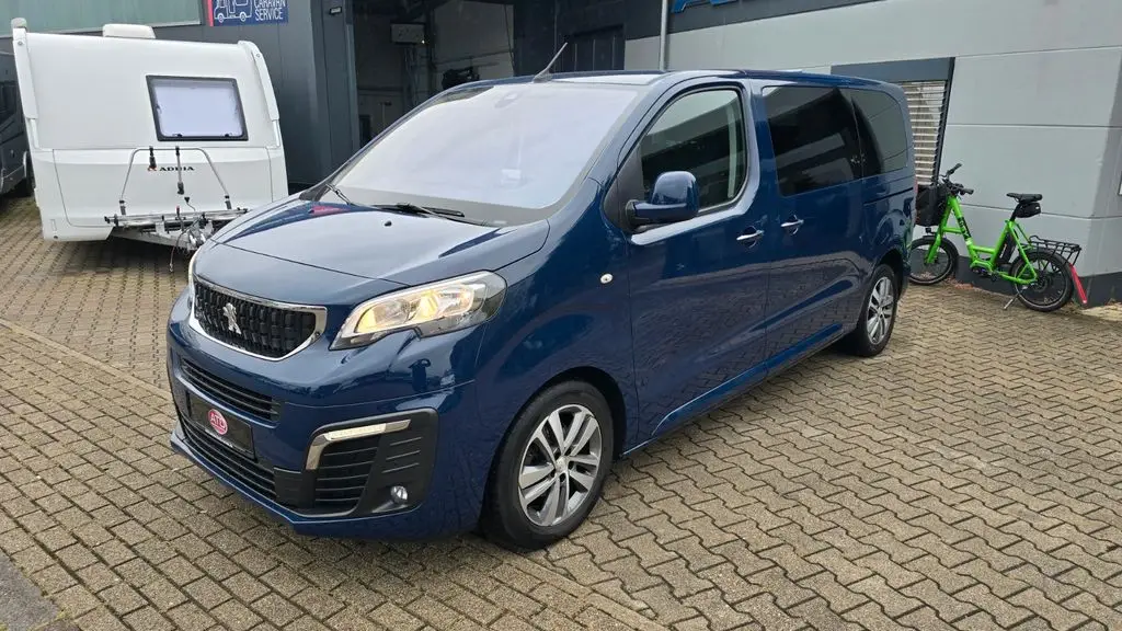 Photo 1 : Peugeot Traveller 2017 Diesel