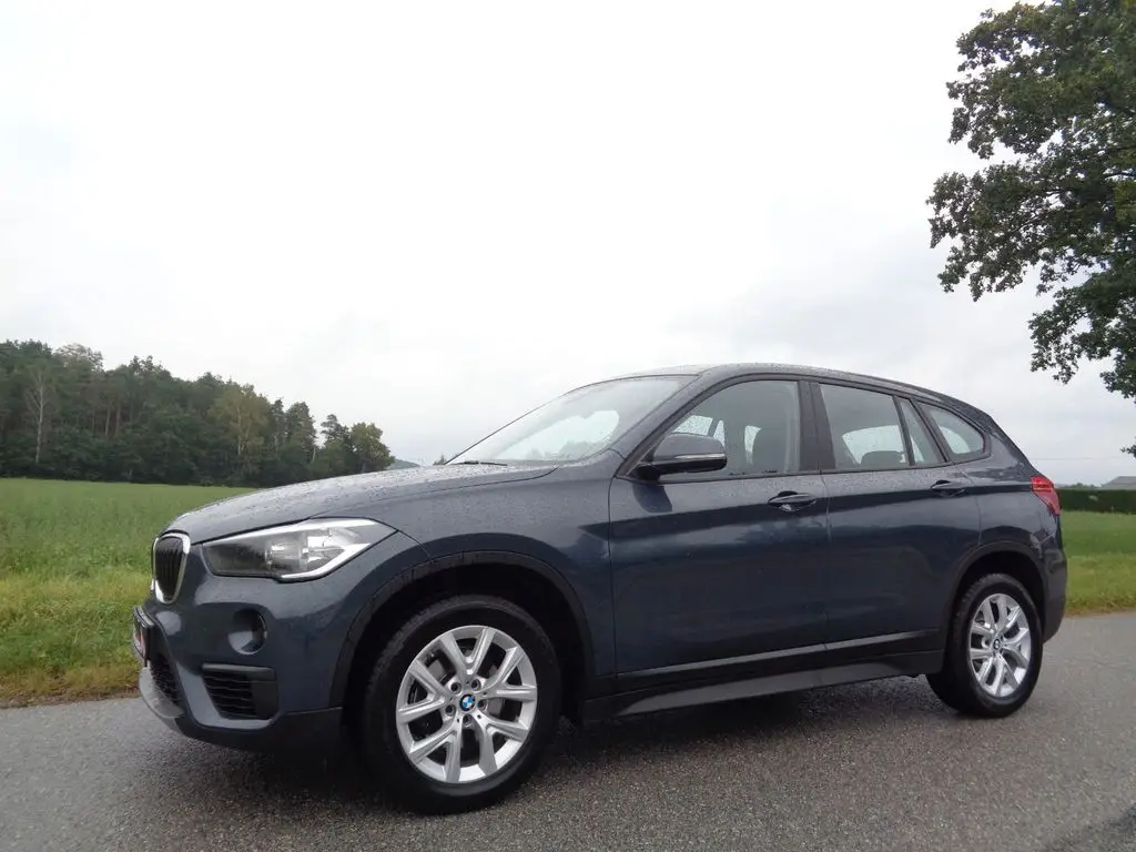 Photo 1 : Bmw X1 2017 Petrol