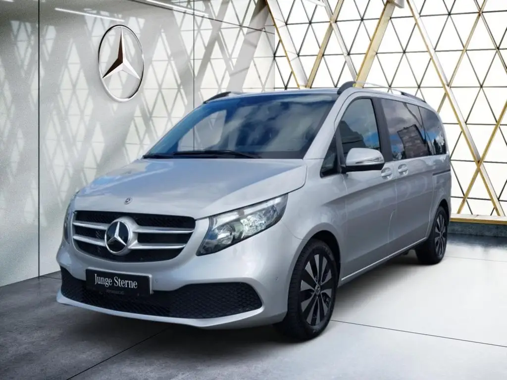 Photo 1 : Mercedes-benz Classe V 2023 Diesel