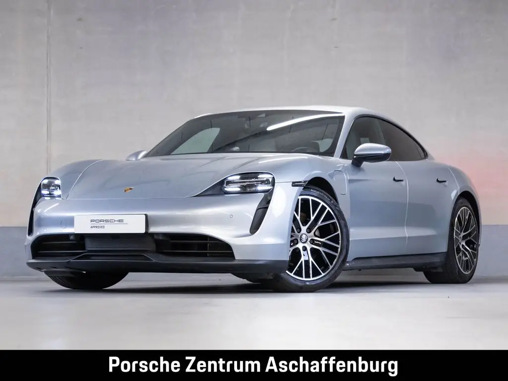 Photo 1 : Porsche Taycan 2021 Non renseigné