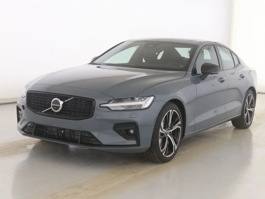 Photo 1 : Volvo S60 2024 Petrol