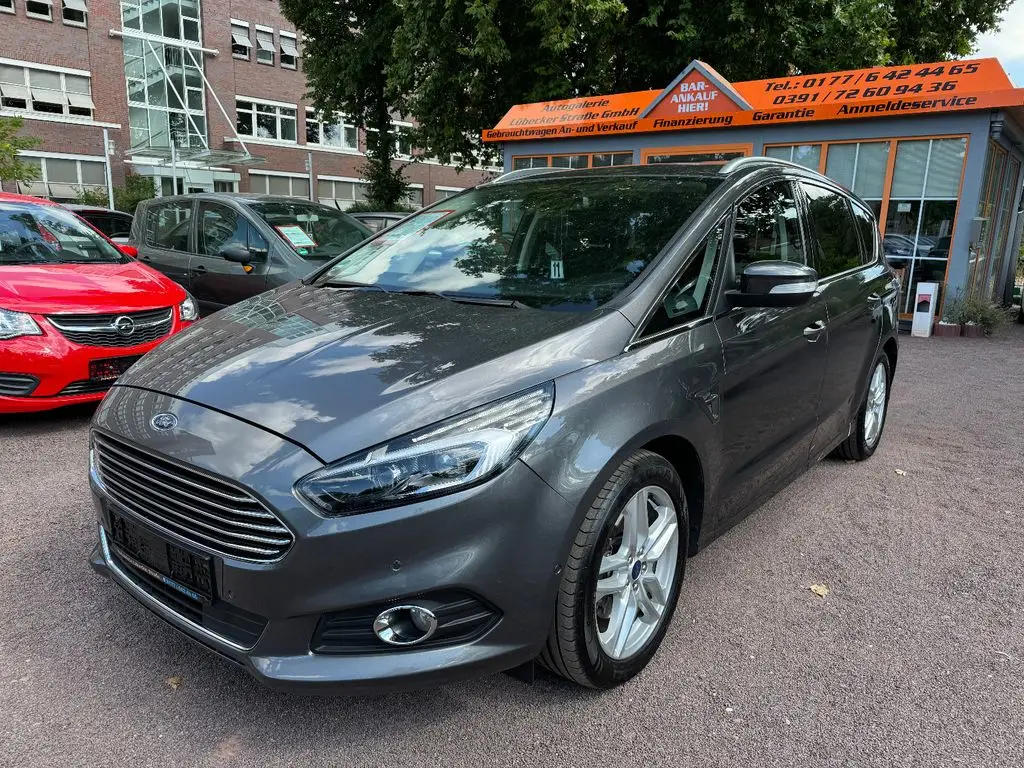 Photo 1 : Ford S-max 2016 Diesel