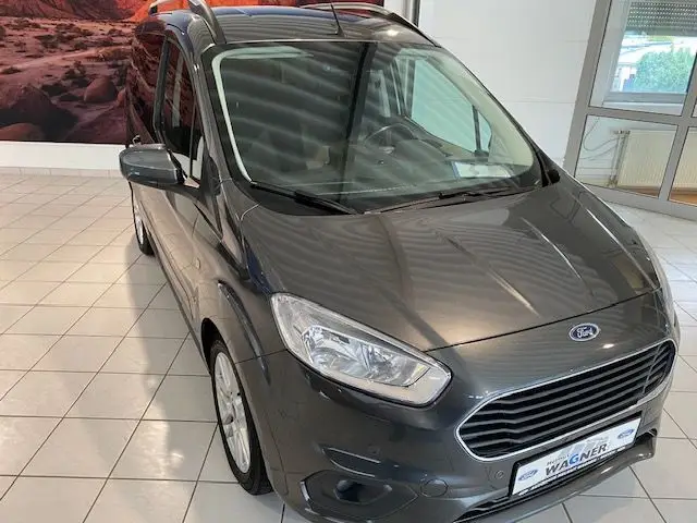 Photo 1 : Ford Tourneo 2018 Essence