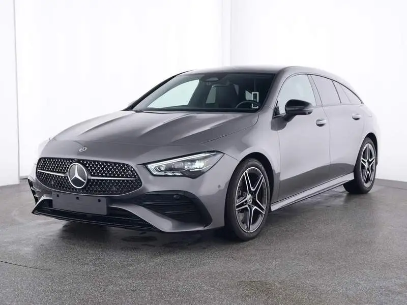 Photo 1 : Mercedes-benz Classe Cla 2023 Essence