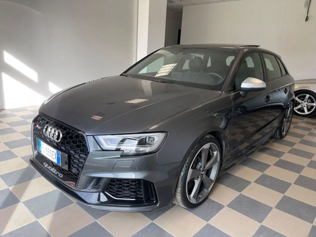 Photo 1 : Audi A3 2017 Petrol