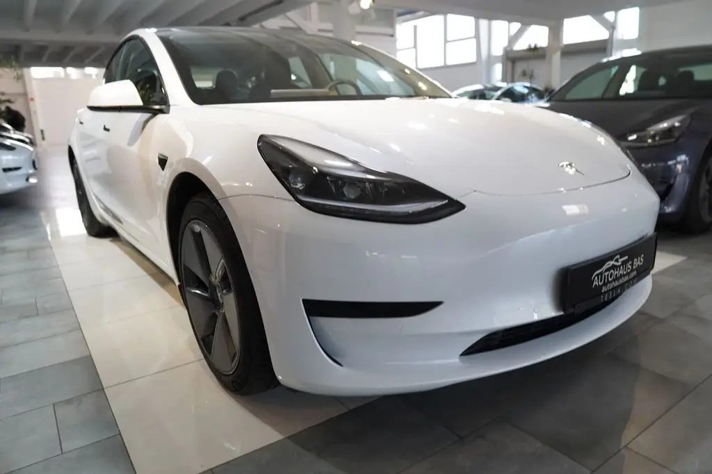 Photo 1 : Tesla Model 3 2023 Not specified