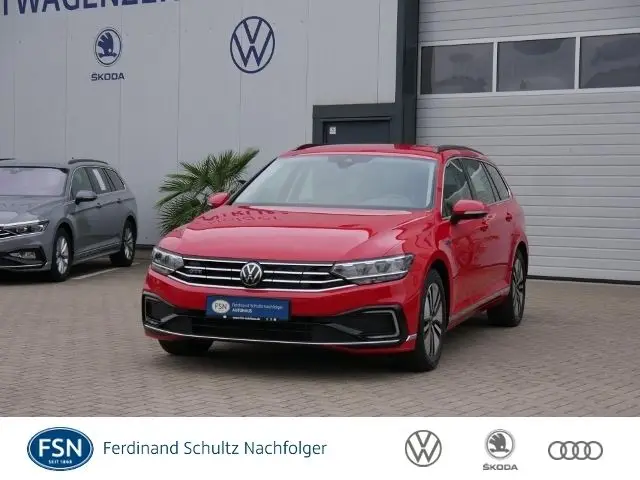 Photo 1 : Volkswagen Passat 2020 Hybride