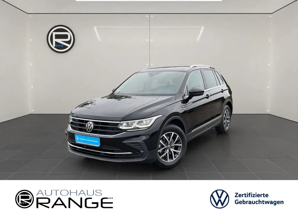 Photo 1 : Volkswagen Tiguan 2021 Petrol