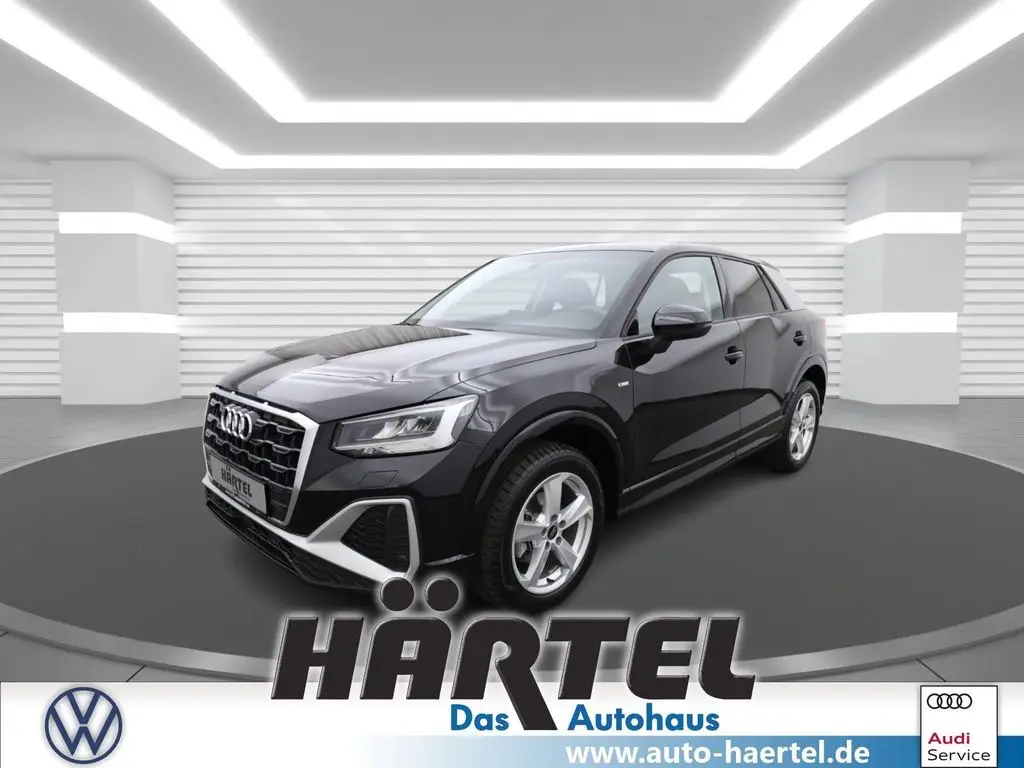 Photo 1 : Audi Q2 2023 Petrol