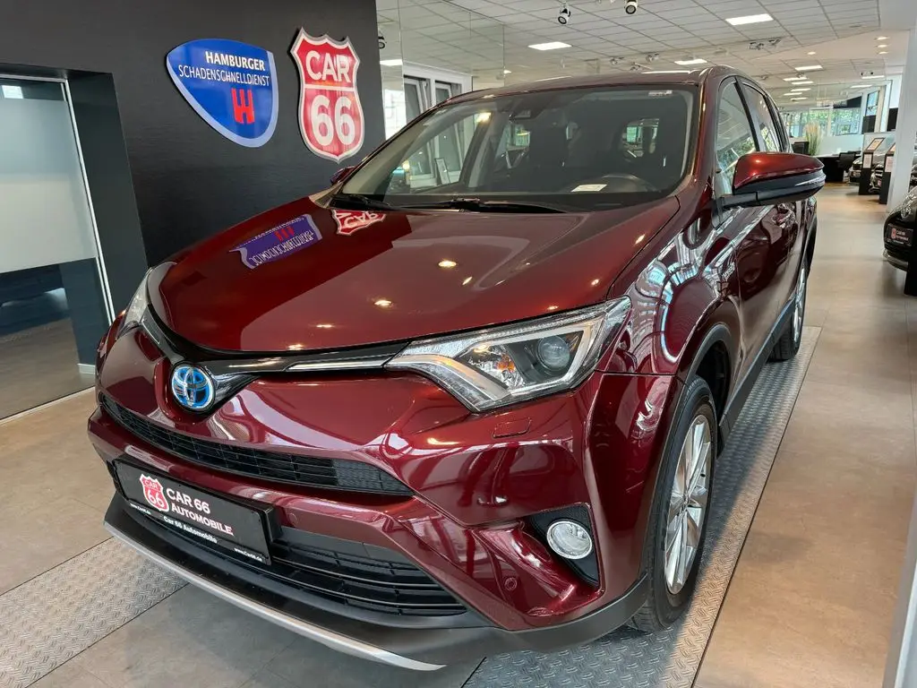 Photo 1 : Toyota Rav4 2017 Hybrid