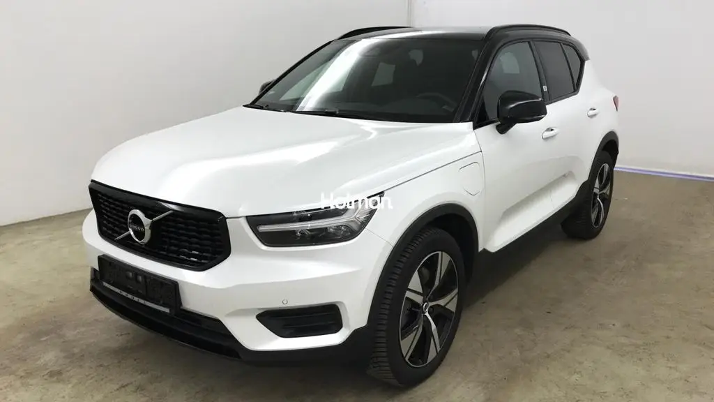 Photo 1 : Volvo Xc40 2021 Hybride