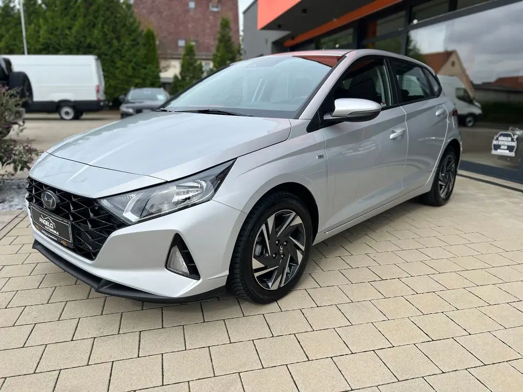 Photo 1 : Hyundai I20 2023 Petrol