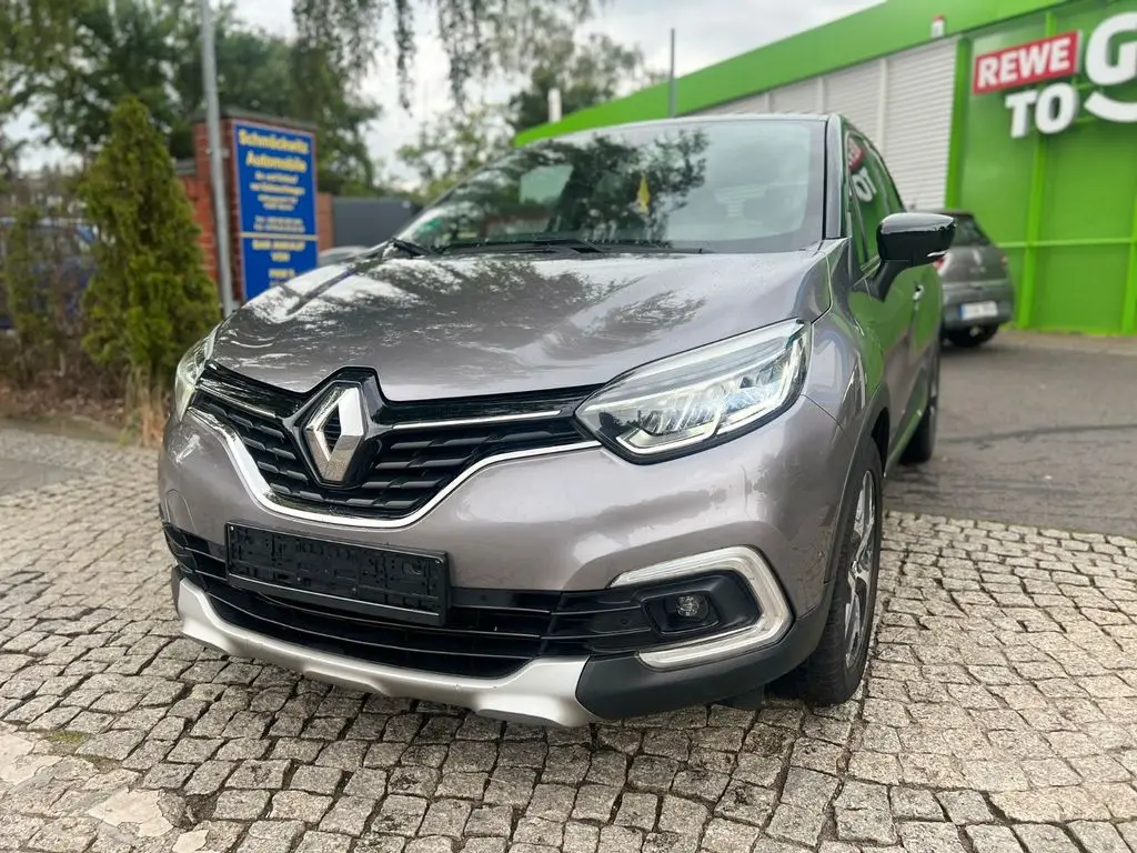 Photo 1 : Renault Captur 2018 Essence