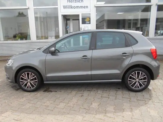 Photo 1 : Volkswagen Polo 2017 Essence