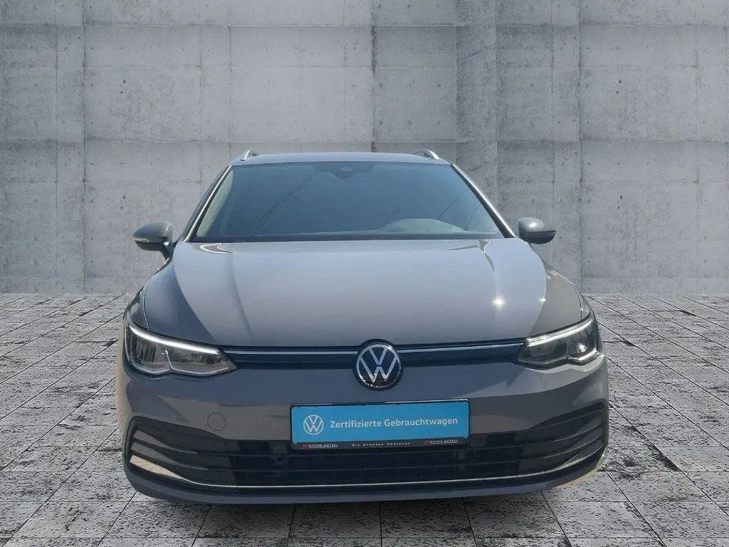 Photo 1 : Volkswagen Golf 2023 Essence