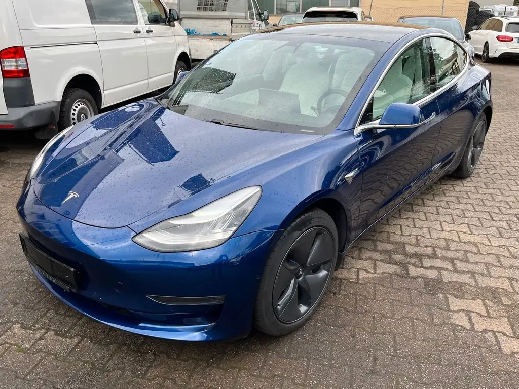 Photo 1 : Tesla Model 3 2020 Non renseigné