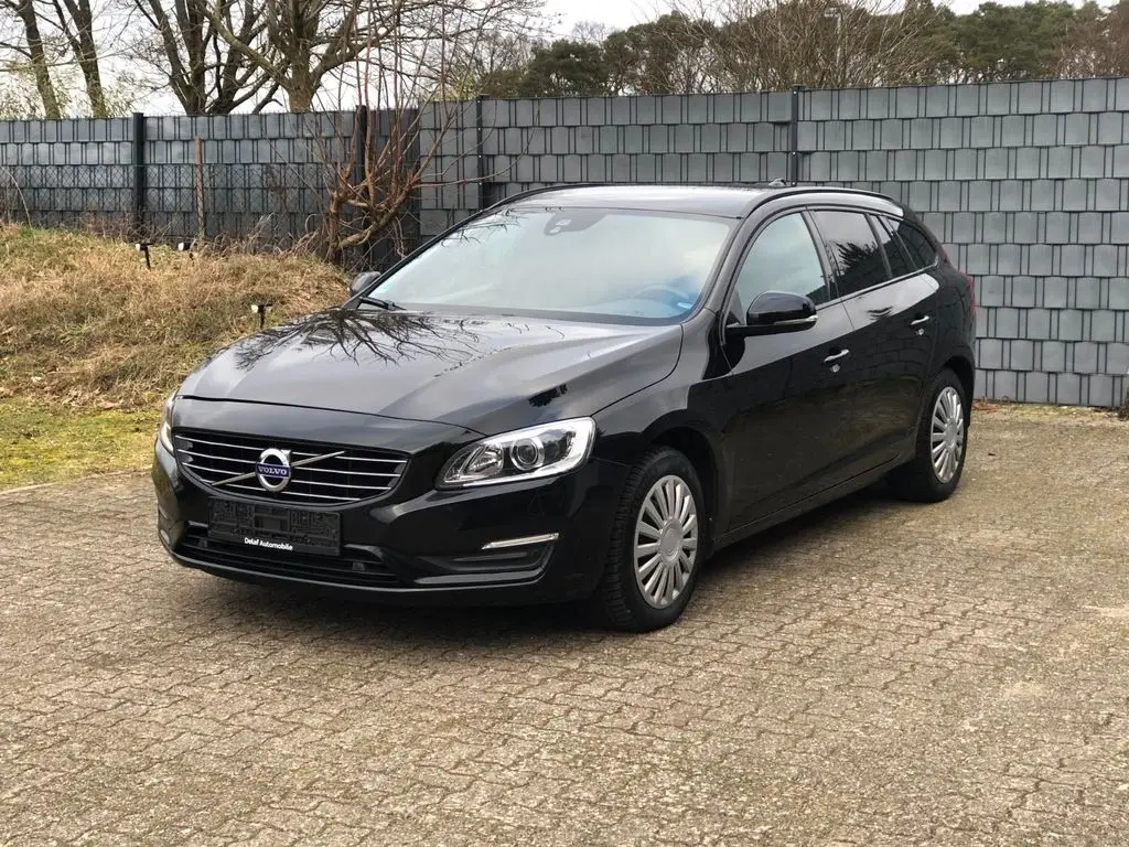 Photo 1 : Volvo V60 2017 Diesel