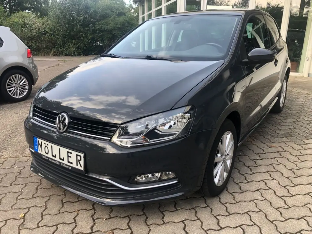 Photo 1 : Volkswagen Polo 2016 Petrol