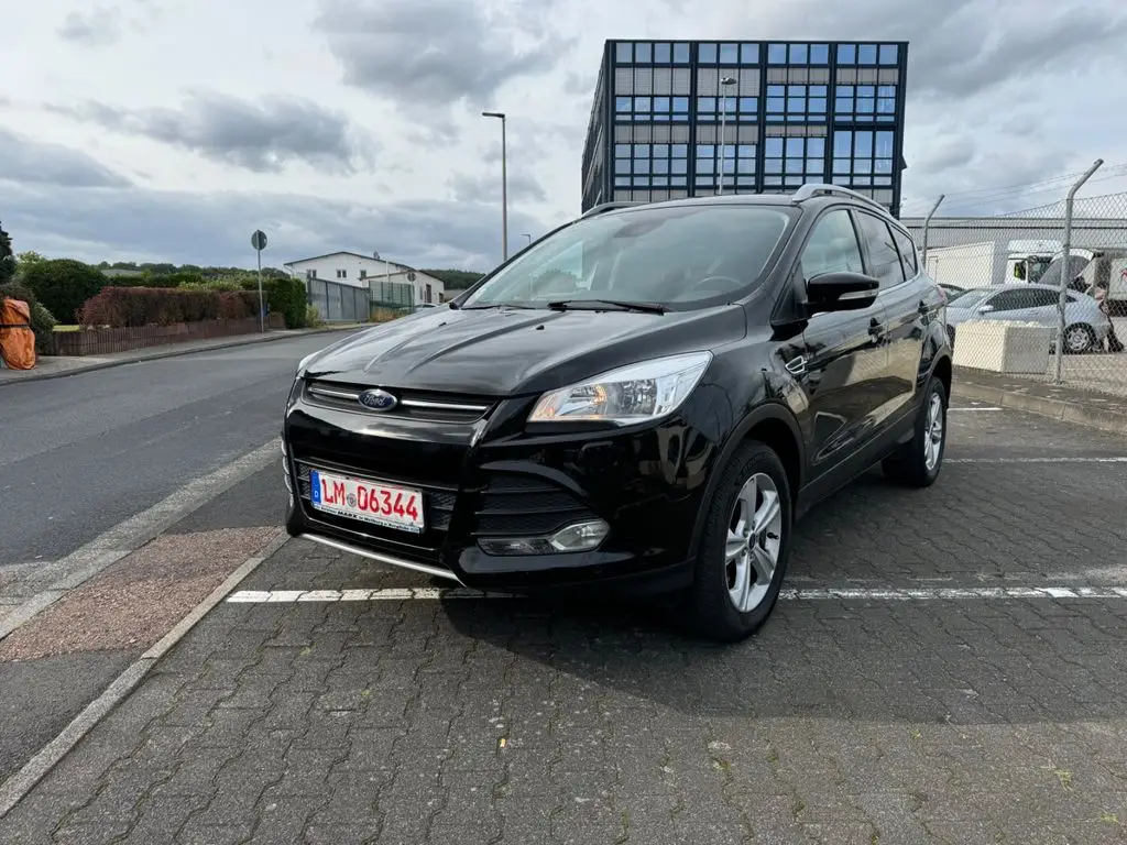 Photo 1 : Ford Kuga 2016 Petrol