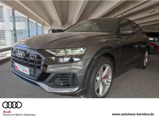 Photo 1 : Audi Q8 2021 Hybrid