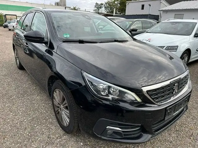 Photo 1 : Peugeot 308 2021 Diesel