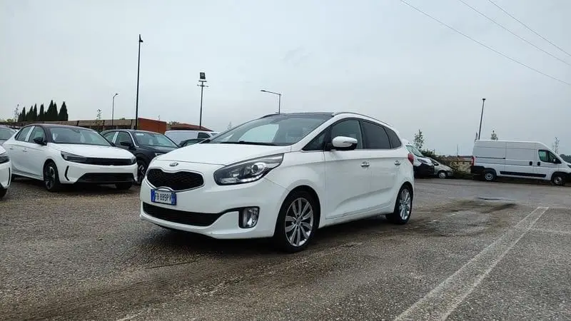 Photo 1 : Kia Carens 2015 Diesel