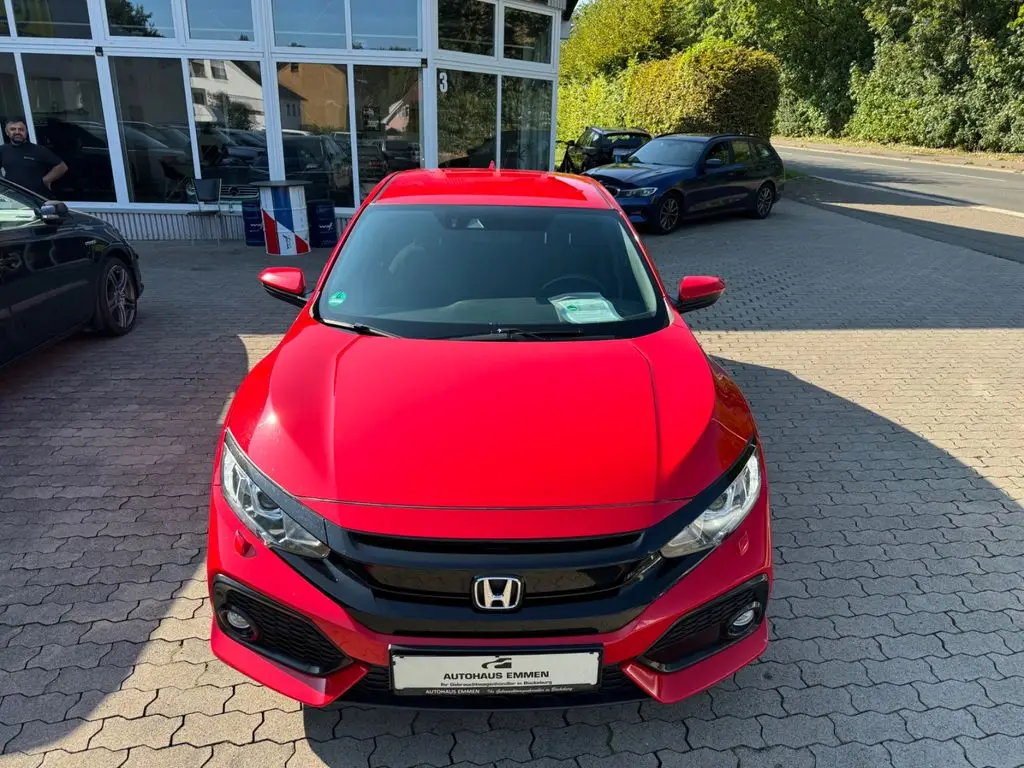 Photo 1 : Honda Civic 2018 Essence