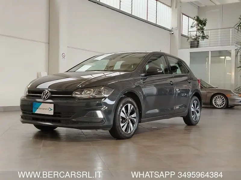 Photo 1 : Volkswagen Polo 2020 Essence