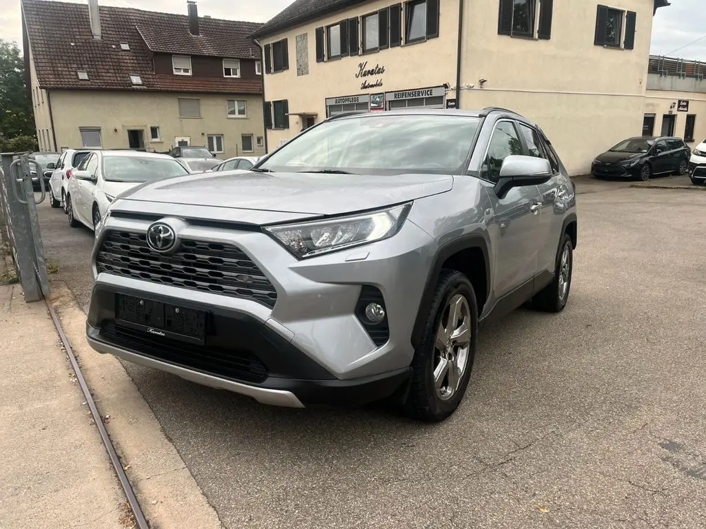 Photo 1 : Toyota Rav4 2019 Essence