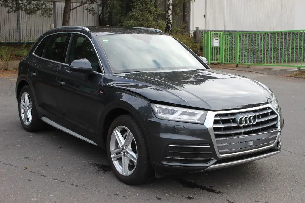 Photo 1 : Audi Q5 2020 Diesel