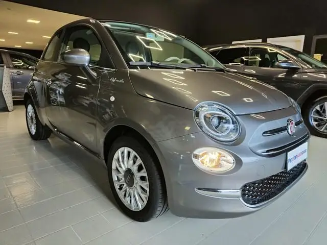 Photo 1 : Fiat 500 2021 Hybrid