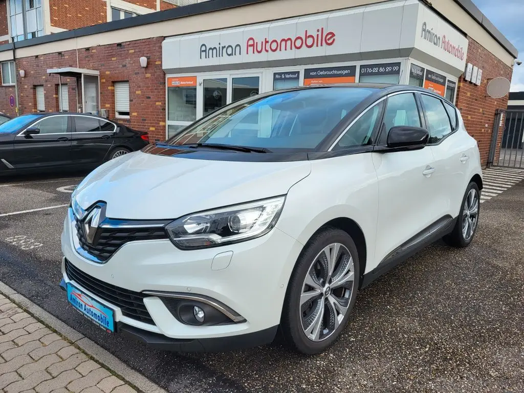 Photo 1 : Renault Scenic 2017 Essence