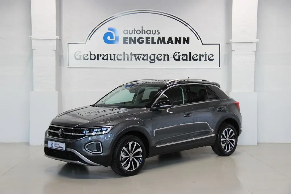 Photo 1 : Volkswagen T-roc 2023 Essence