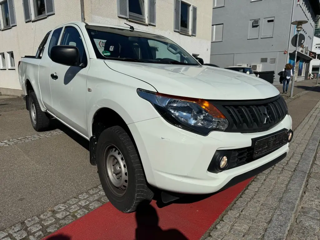 Photo 1 : Mitsubishi L200 2017 Diesel