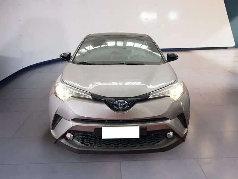 Photo 1 : Toyota C-hr 2018 Hybrid