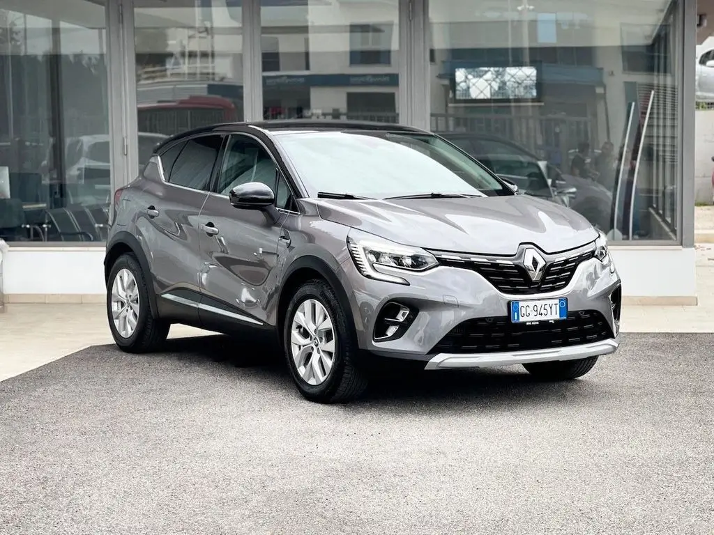 Photo 1 : Renault Captur 2021 Essence