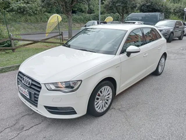 Photo 1 : Audi A3 2014 Autres