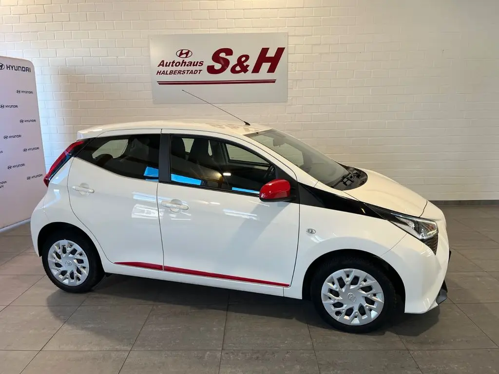 Photo 1 : Toyota Aygo X 2019 Petrol