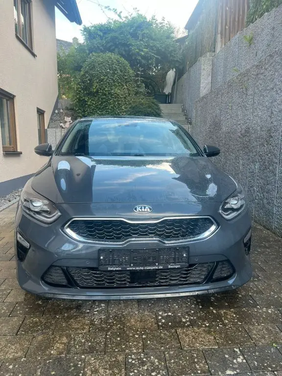 Photo 1 : Kia Xceed 2021 Petrol