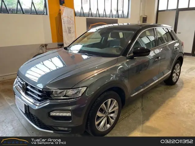 Photo 1 : Volkswagen T-roc 2021 Petrol