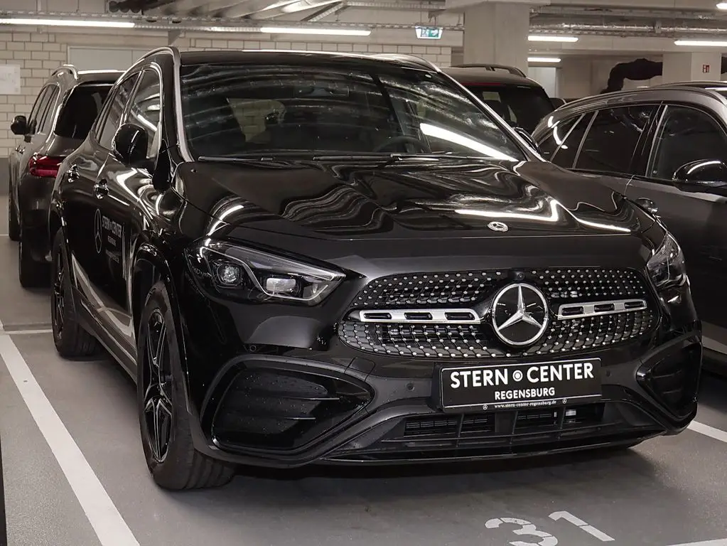 Photo 1 : Mercedes-benz Classe Gla 2024 Petrol