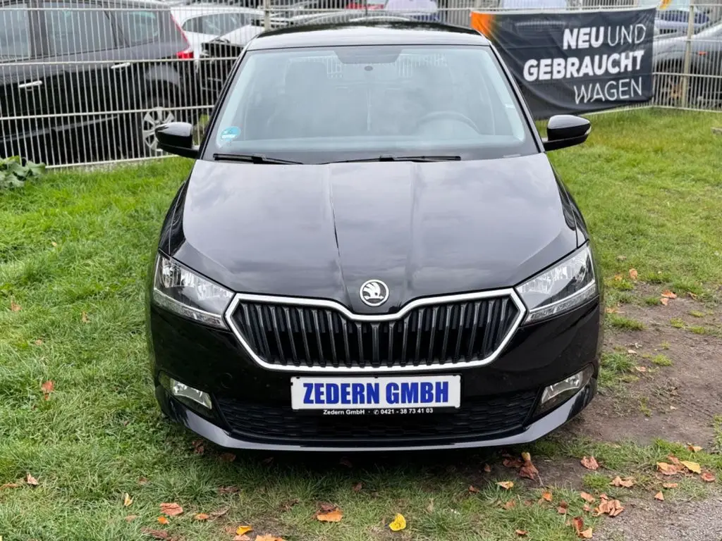 Photo 1 : Skoda Fabia 2018 Petrol