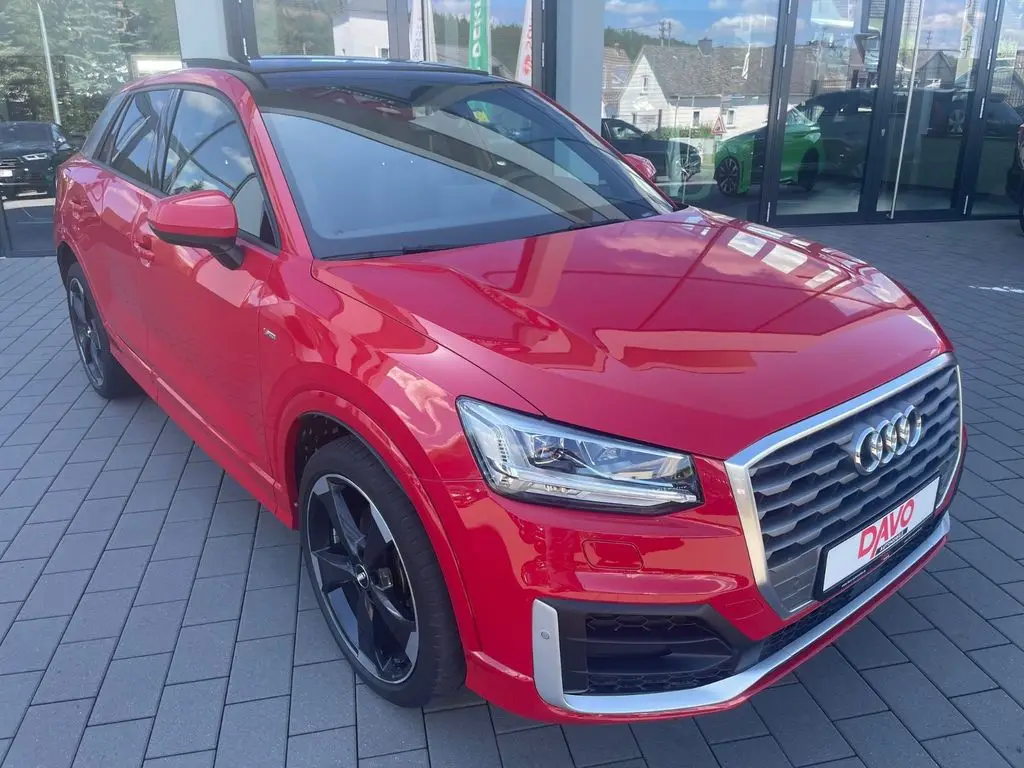 Photo 1 : Audi Q2 2016 Petrol