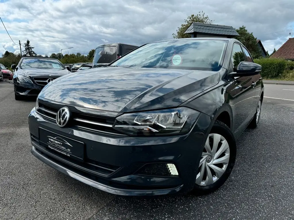 Photo 1 : Volkswagen Polo 2018 Petrol