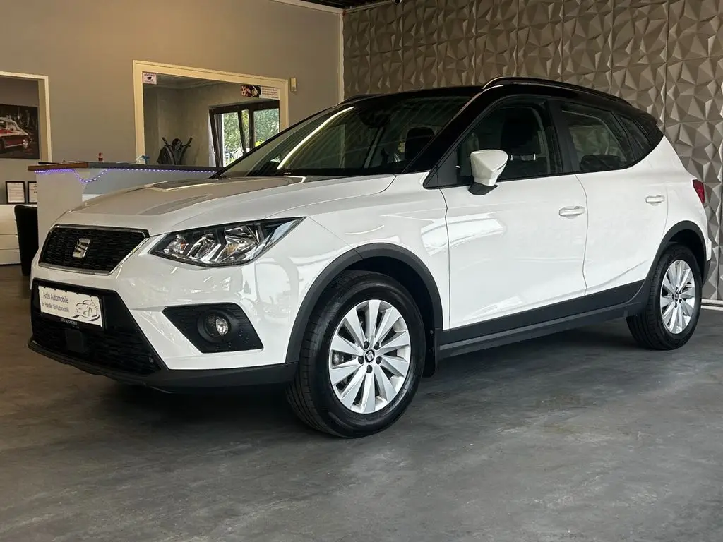 Photo 1 : Seat Arona 2021 Essence