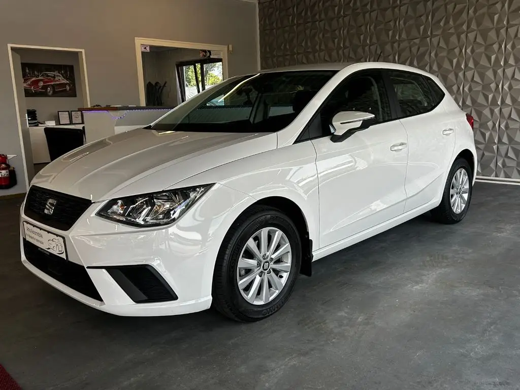 Photo 1 : Seat Ibiza 2021 Petrol